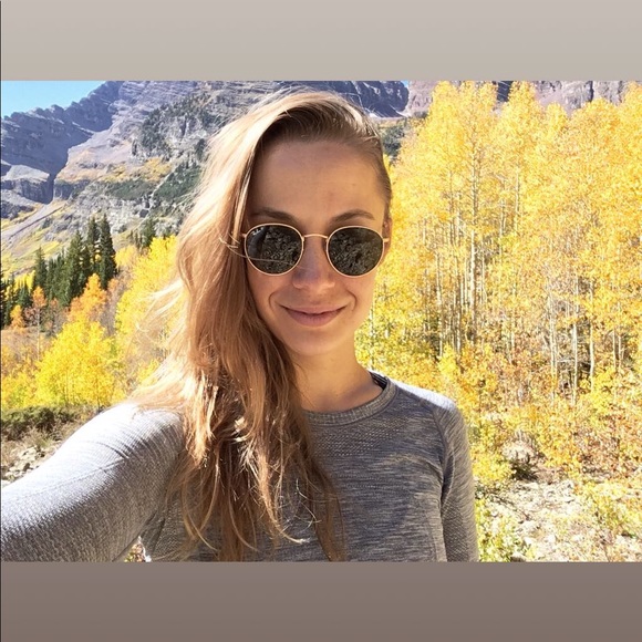 Meet your Posher, Anna - Picture 3 of 7